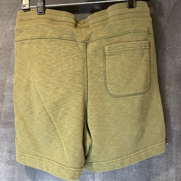 Pair of Thieves Olive Lounge Shorts M Drawstring Casual Coastal Comfort - Picture 9 of 9